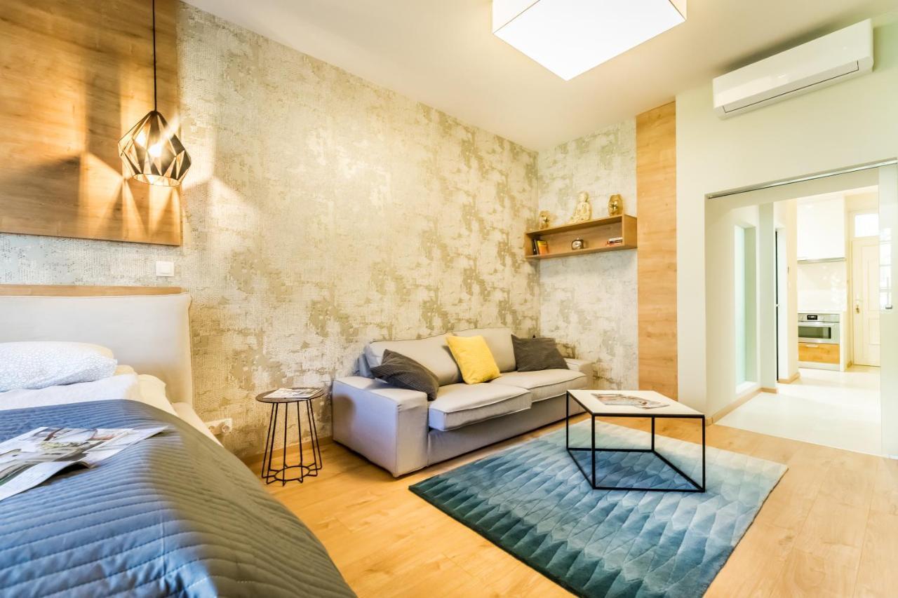 Bpr Pixies Design * Budapešť